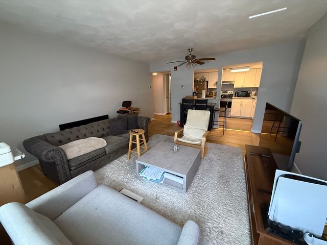 530 Vfw Parkway 201, Boston, MA 02132