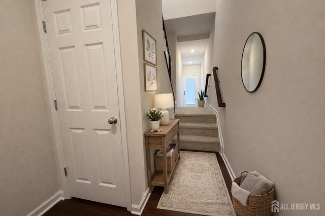 616 sadie Circle, New Brunswick, NJ 08901