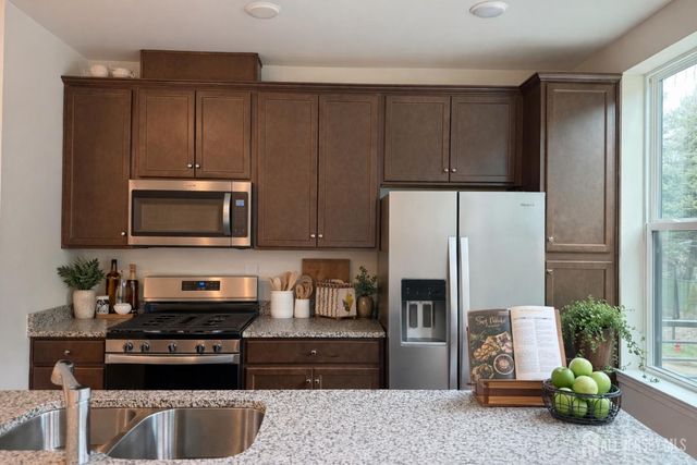 616 sadie Circle, New Brunswick, NJ 08901