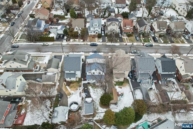 31 Fernwood Terrace, Nutley, NJ 07110