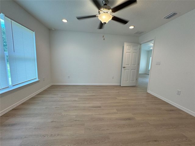 24 MALAUKA LOOP PLACE, Ocklawaha, FL 32179