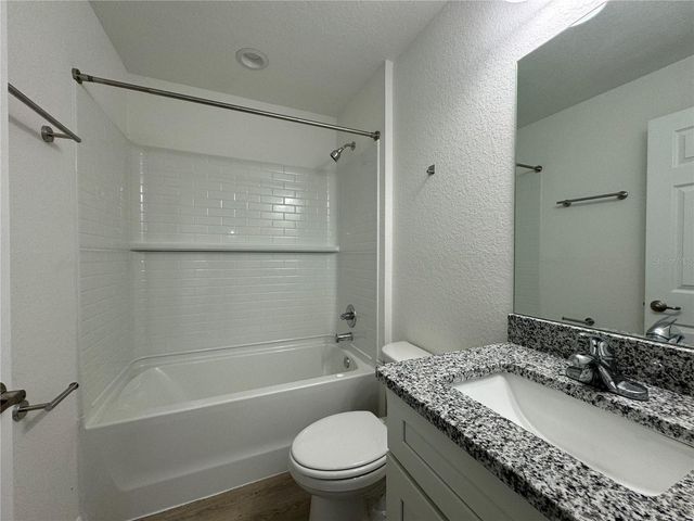 24 MALAUKA LOOP PLACE, Ocklawaha, FL 32179