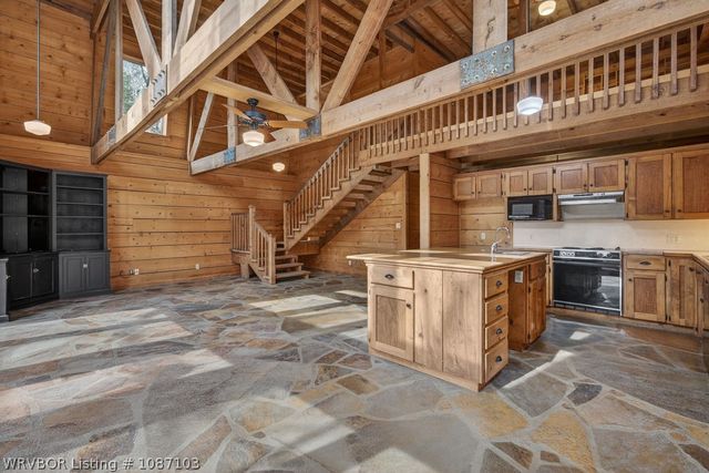 1907 N Rudy Road, Van Buren, AR 72956