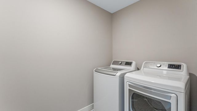 7074 182nd Street W, Lakeville, MN 55044