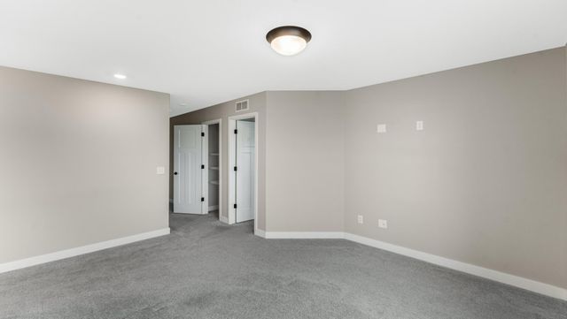 7074 182nd Street W, Lakeville, MN 55044