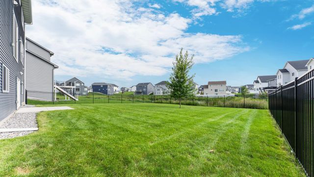 7074 182nd Street W, Lakeville, MN 55044