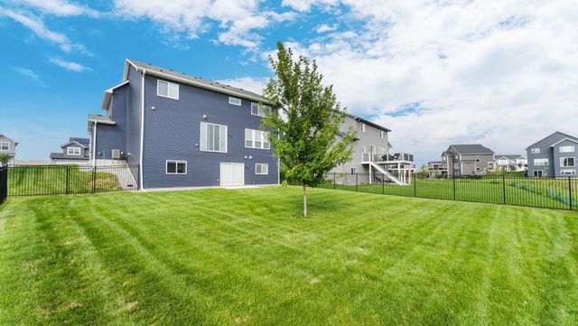 7074 182nd Street W, Lakeville, MN 55044