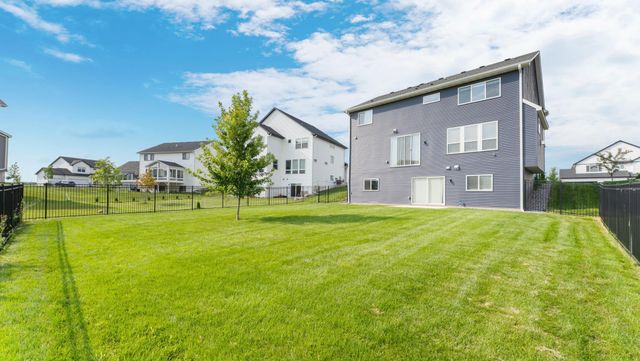 7074 182nd Street W, Lakeville, MN 55044