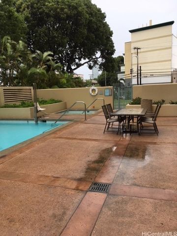 1314 Kalakaua Avenue 1209, Honolulu, HI 96826