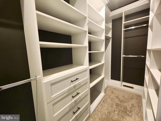 7 PEGASUS LN, Smyrna, DE 19977