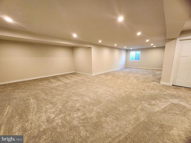 7 PEGASUS LN, Smyrna, DE 19977