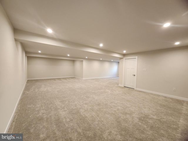 7 PEGASUS LN, Smyrna, DE 19977