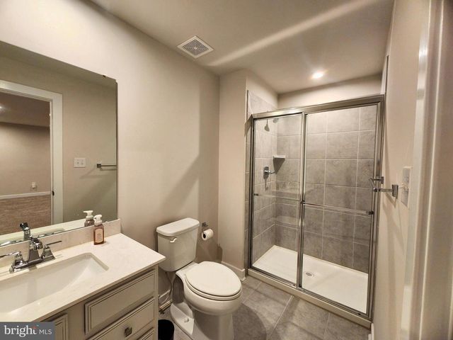 7 PEGASUS LN, Smyrna, DE 19977