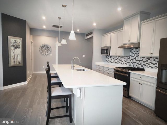 7 PEGASUS LN, Smyrna, DE 19977