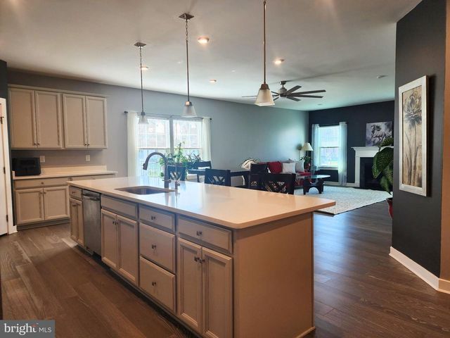 7 PEGASUS LN, Smyrna, DE 19977