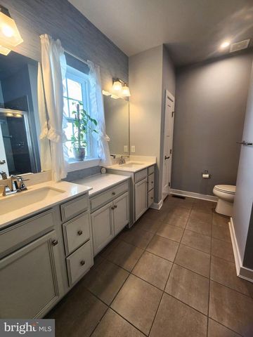 7 PEGASUS LN, Smyrna, DE 19977