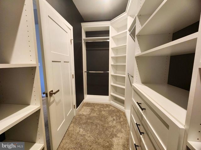 7 PEGASUS LN, Smyrna, DE 19977