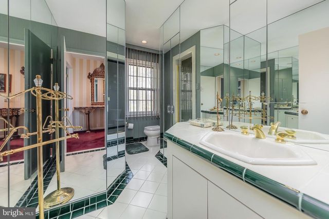 1776 QUEEN ANNE ROAD, Cherry Hill, NJ 08003