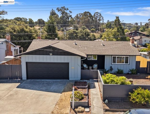 1201 Belfair Dr, Pinole, CA 94564