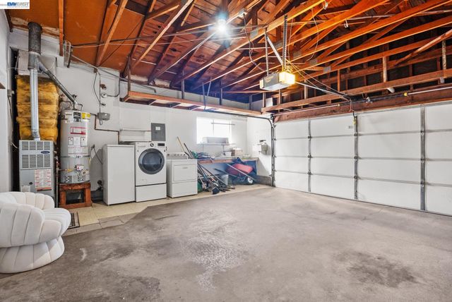 1201 Belfair Dr, Pinole, CA 94564