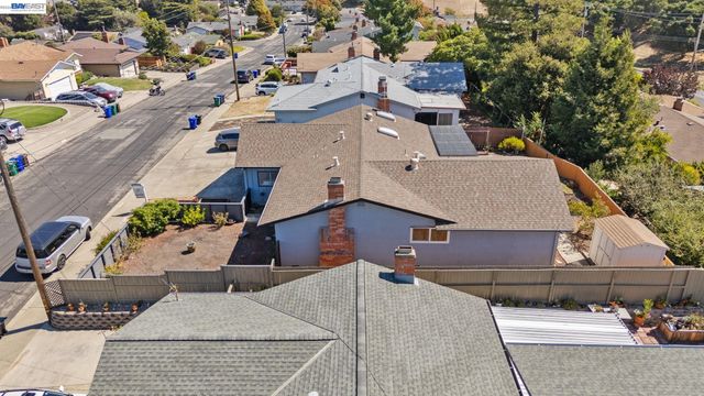 1201 Belfair Dr, Pinole, CA 94564