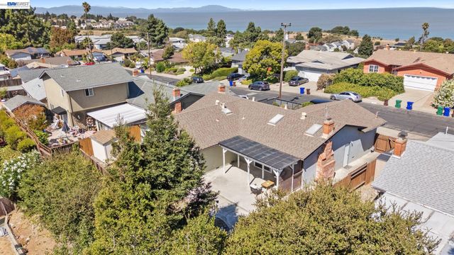 1201 Belfair Dr, Pinole, CA 94564