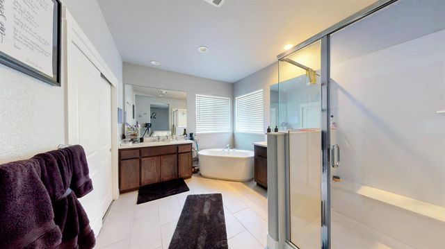 1258 Heavenly Cir, Stockton, CA 95209