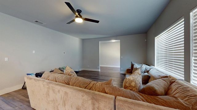 1258 Heavenly Cir, Stockton, CA 95209