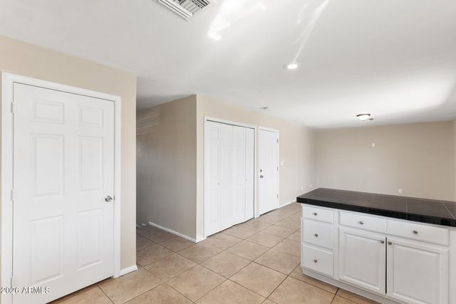 4569 W SHAW BUTTE Drive, Glendale, AZ 85304