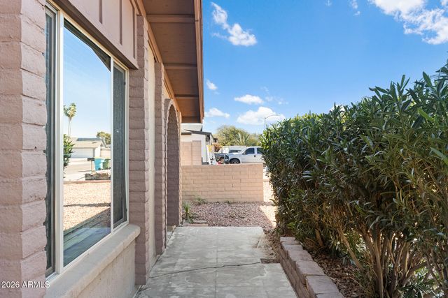 4569 W SHAW BUTTE Drive, Glendale, AZ 85304
