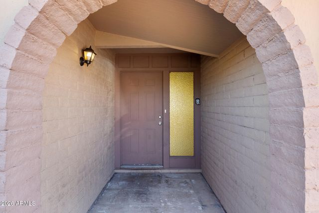 4569 W SHAW BUTTE Drive, Glendale, AZ 85304