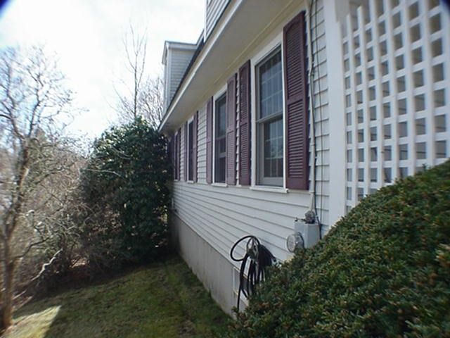 66 Newland Avenue, Bellingham, MA 02019