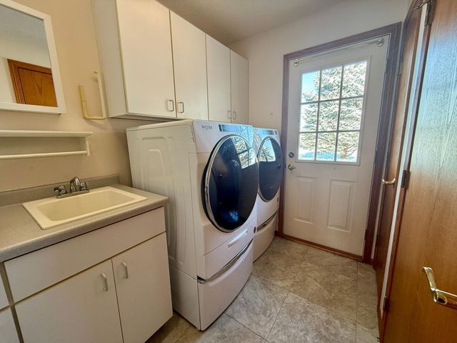 236 Wilson Street, Alden, MN 56009