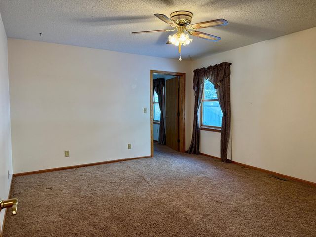 236 Wilson Street, Alden, MN 56009