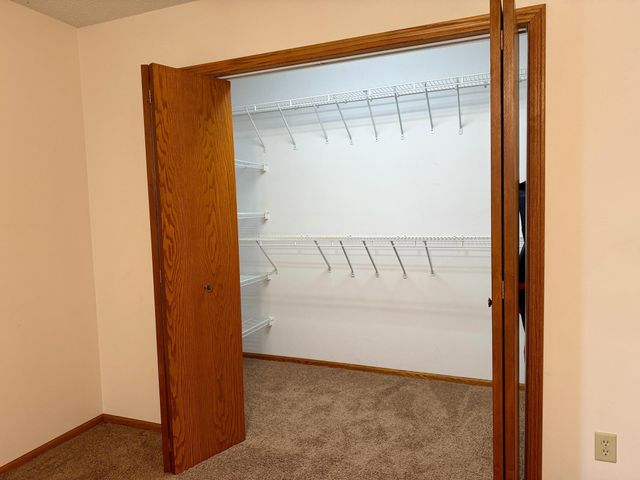 236 Wilson Street, Alden, MN 56009