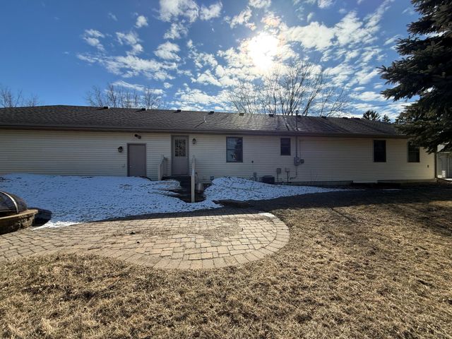 236 Wilson Street, Alden, MN 56009