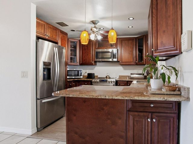 2618 RIDGETOP WAY, Valrico, FL 33594