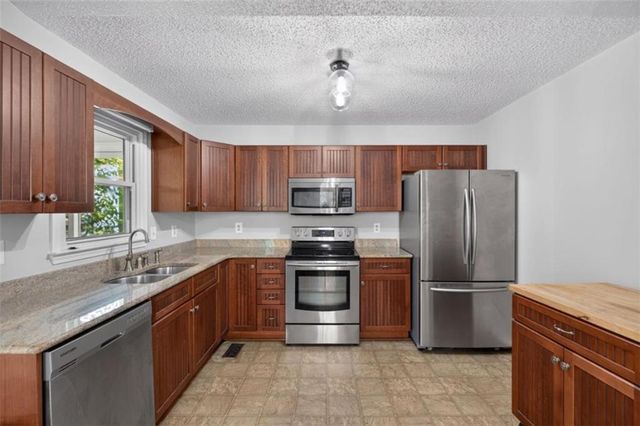 262 Amber Way, Dallas, GA 30157