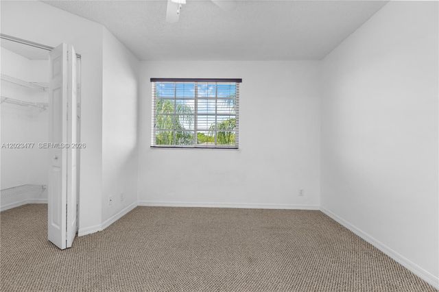 3818 San Simeon Cir, Weston, FL 33331