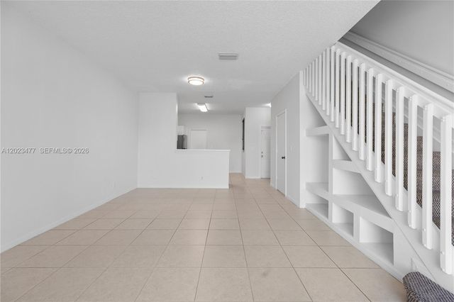 3818 San Simeon Cir, Weston, FL 33331