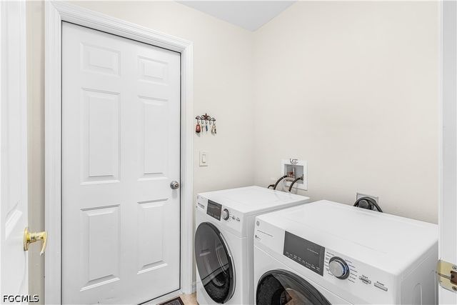 9964 Horse Creek RD, Fort Myers, FL 33913