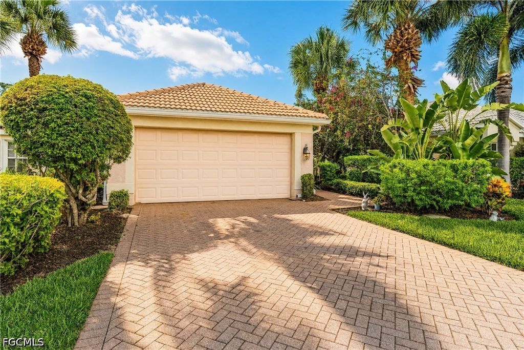 9964 Horse Creek RD, Fort Myers, FL 33913