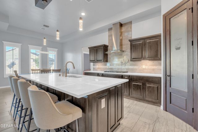 1160 STOKE Street, El Paso, TX 79928