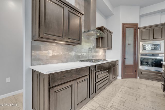 1160 STOKE Street, El Paso, TX 79928