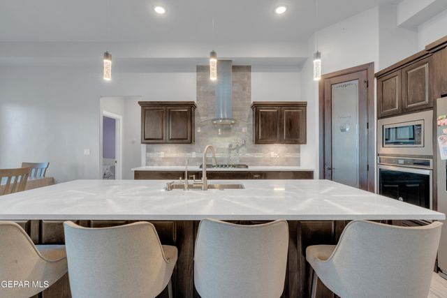 1160 STOKE Street, El Paso, TX 79928