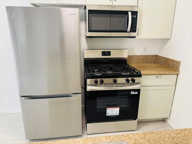 82815 Davis Drive, Indio, CA 92201