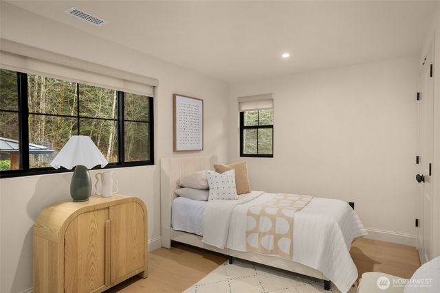 25145 SE Tiger Mountain Road, Issaquah, WA 98027