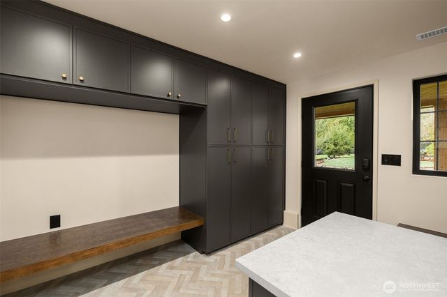 25145 SE Tiger Mountain Road, Issaquah, WA 98027