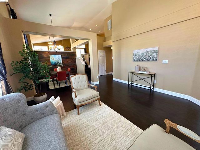 123 Putter Dr, Brentwood, CA 94513