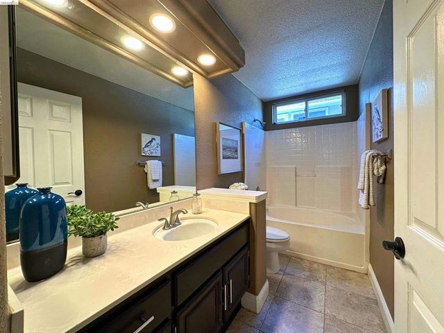 123 Putter Dr, Brentwood, CA 94513